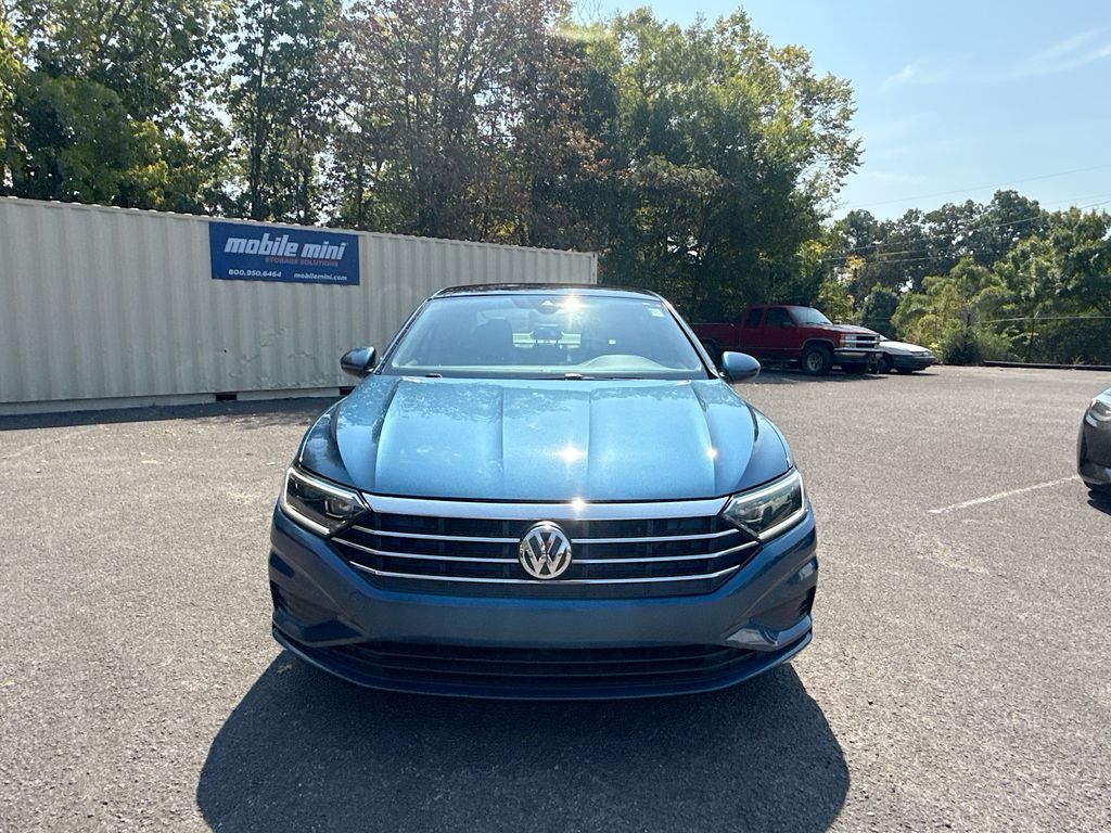 2019 Volkswagen Jetta SEL photo 2