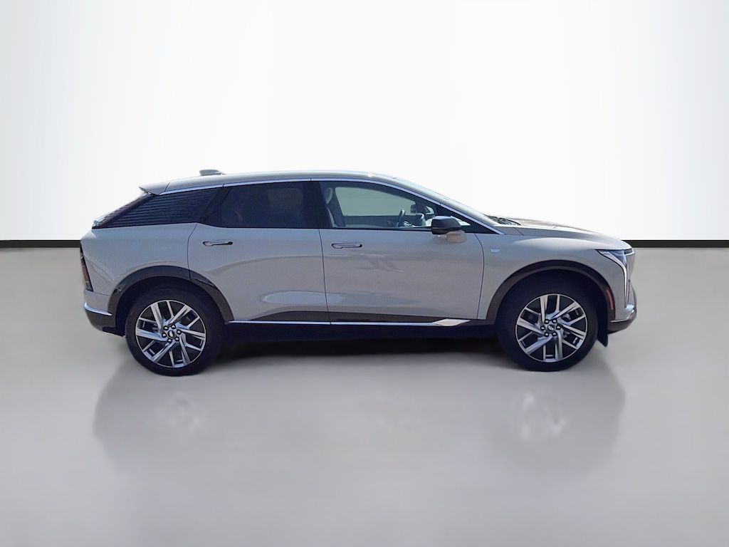 New 2027 CADILLAC OPTIQ Luxury SUV