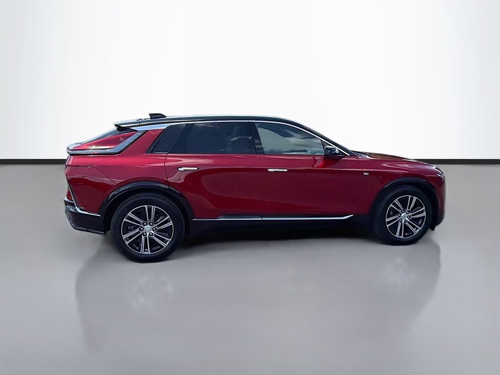 New 2026 CADILLAC LYRIQ Luxury SUV