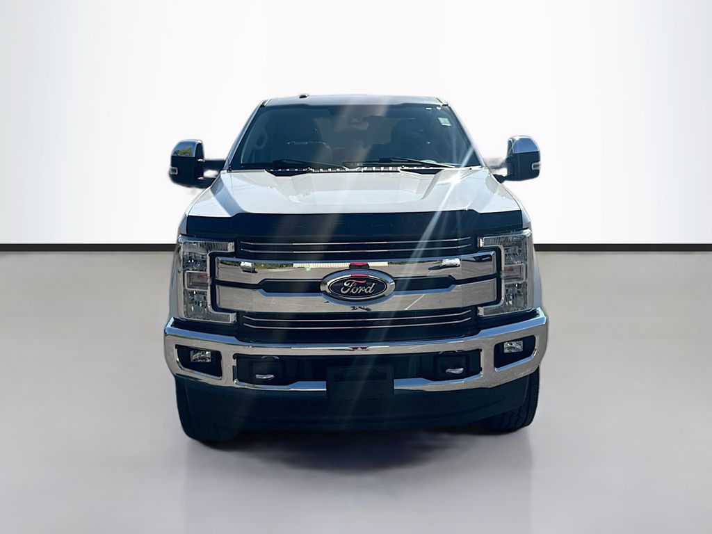 2017 Ford F-250 Lariat photo 2