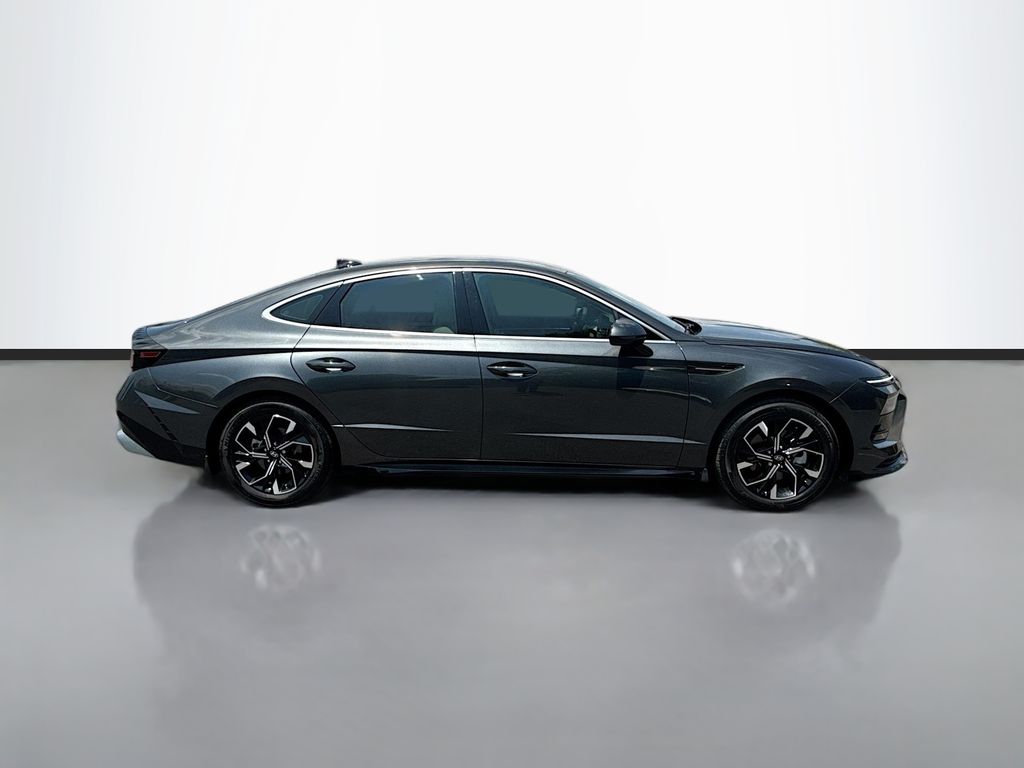 2024 Hyundai Sonata SEL photo 4