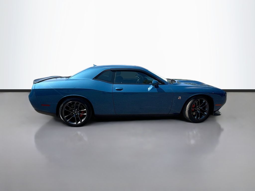 2022 Dodge Challenger R/T Scat Pack photo 4