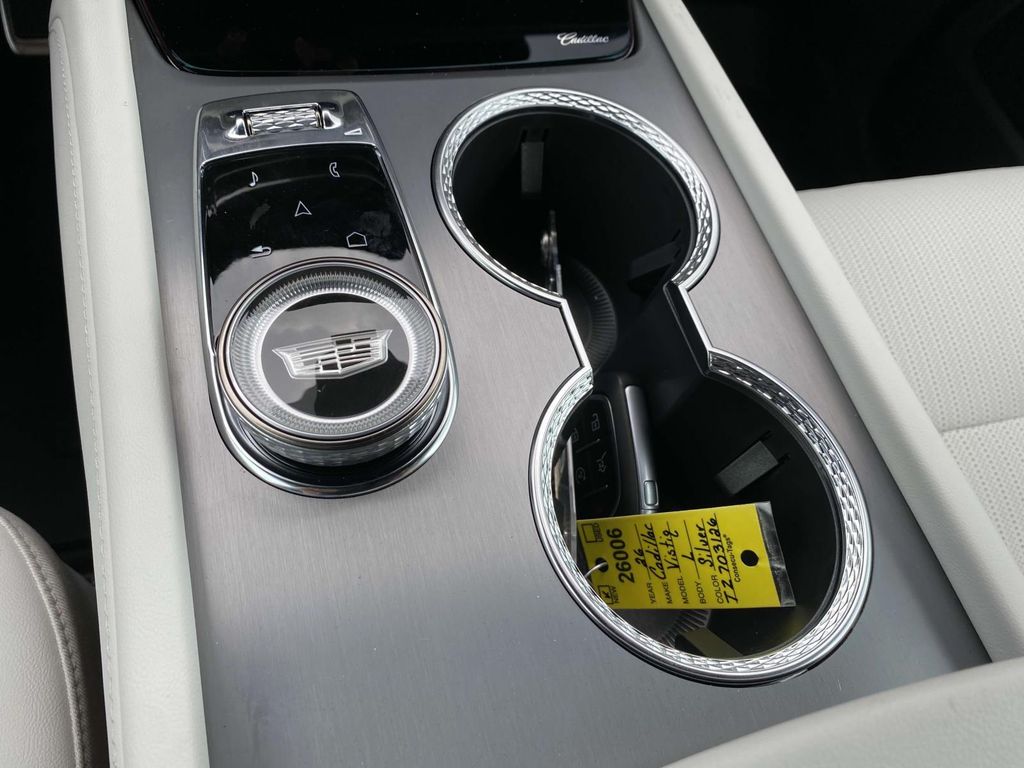 2026 Cadillac VISTIQ Luxury - Photo 16