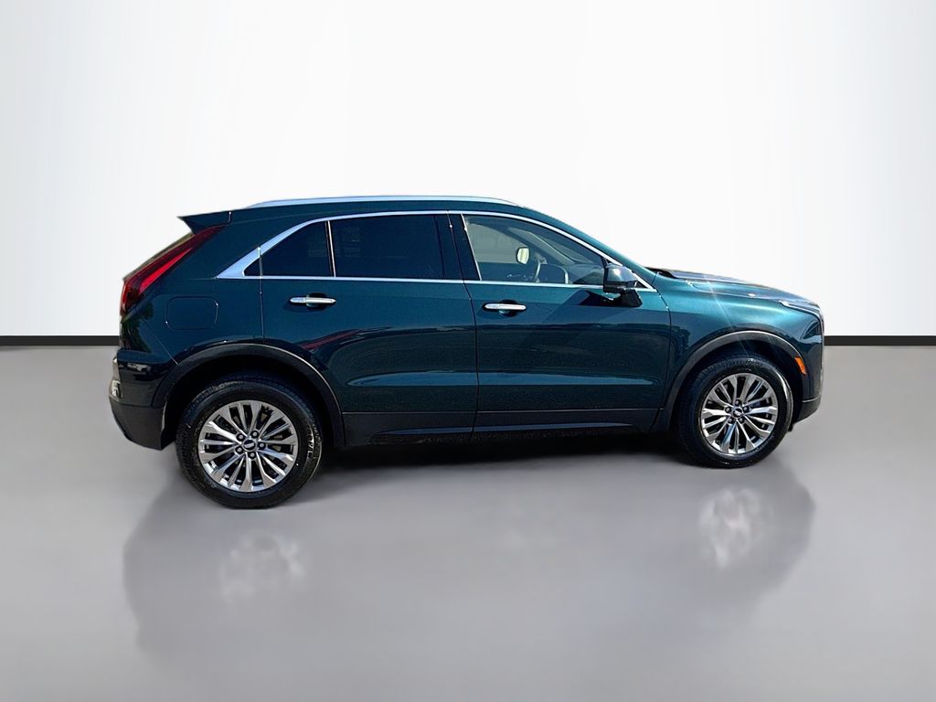 2025 Cadillac XT4 Premium Luxury photo 2