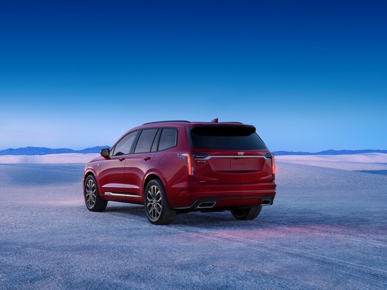CADILLAC XT6