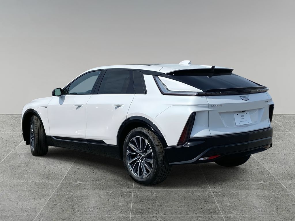 2025 Cadillac Lyriq Sport photo 3