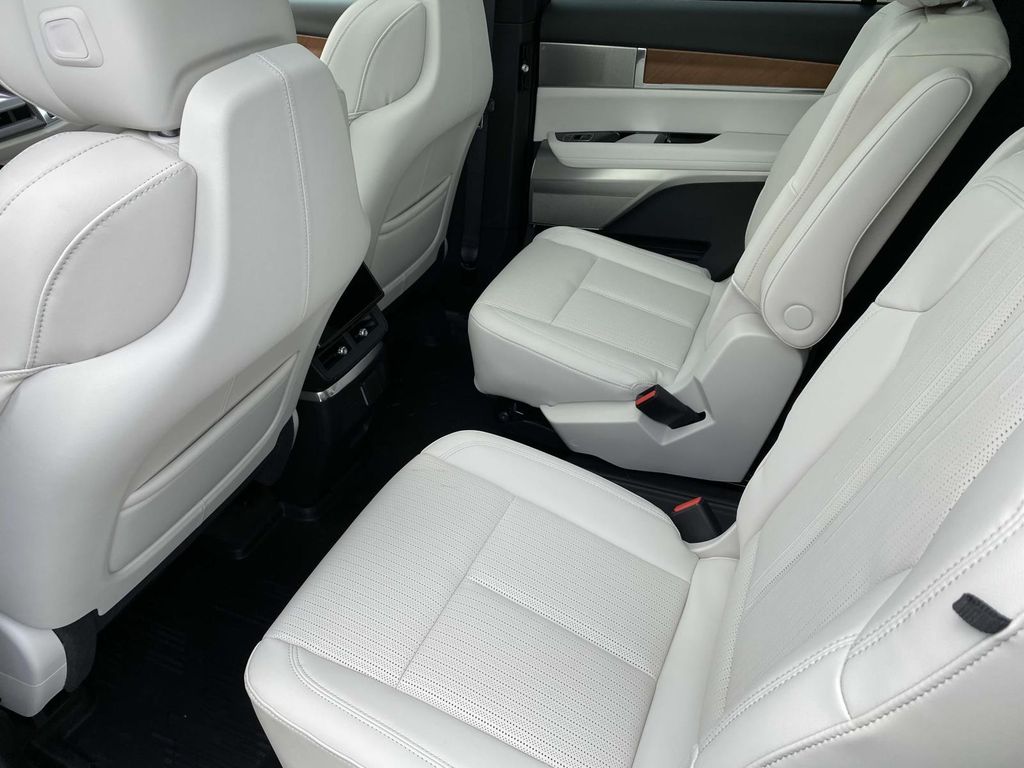 2026 Cadillac VISTIQ Luxury - Photo 10