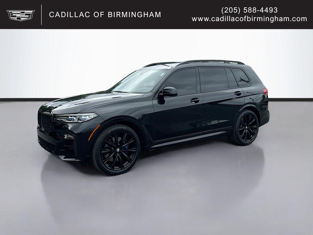 2021 BMW X7 M50i's photo