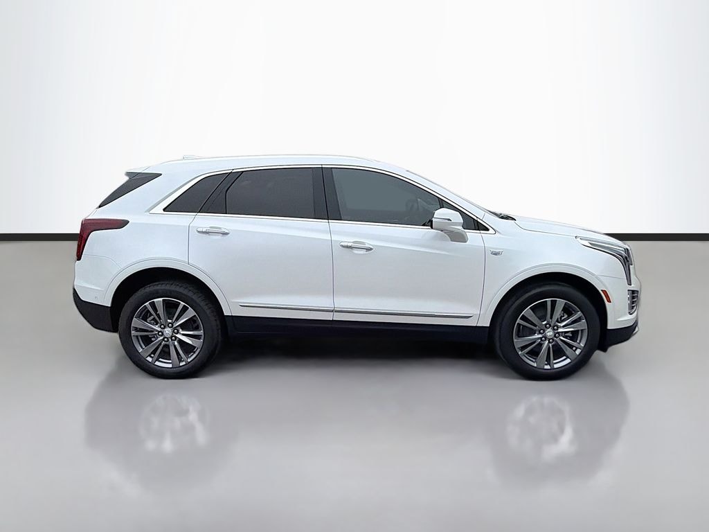 New 2026 CADILLAC XT5 Premium Luxury SUV