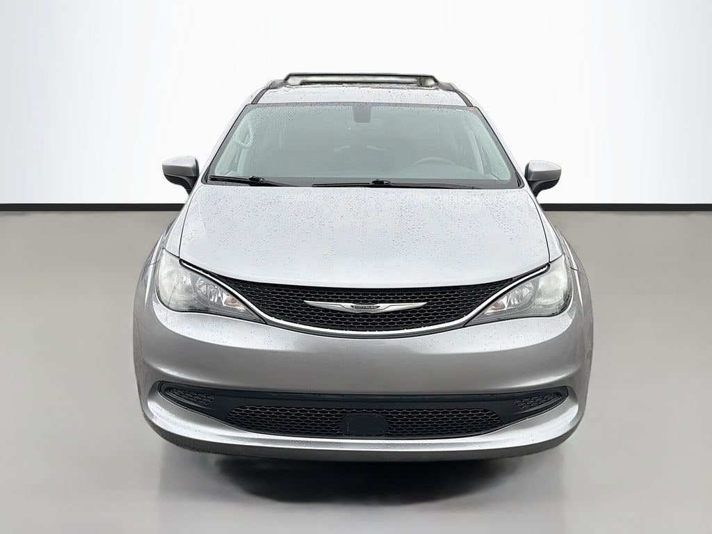 Used 2021 Chrysler Voyager LXI