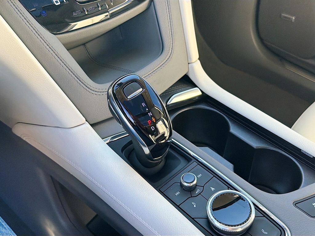 2026 Cadillac XT5 Premium Luxury - Photo 17