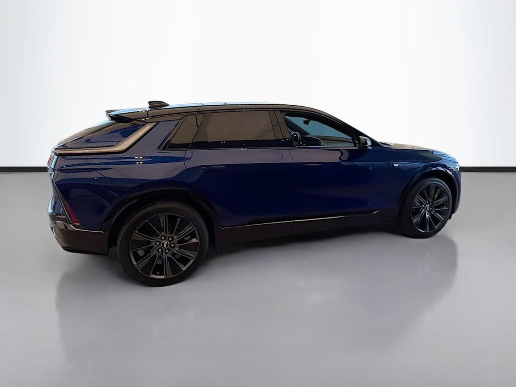 New 2026 CADILLAC LYRIQ Signature Sport SUV
