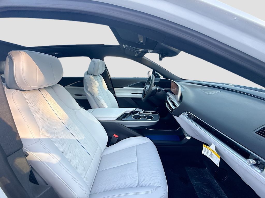 2025 Cadillac LYRIQ Sport 1 - Photo 29