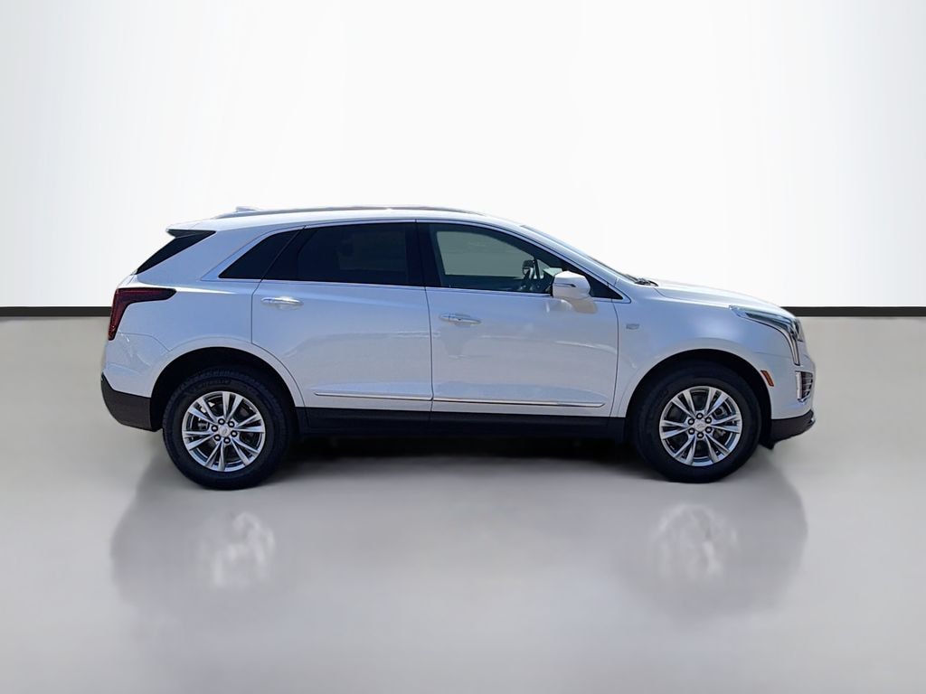 New 2026 CADILLAC XT5 Luxury SUV