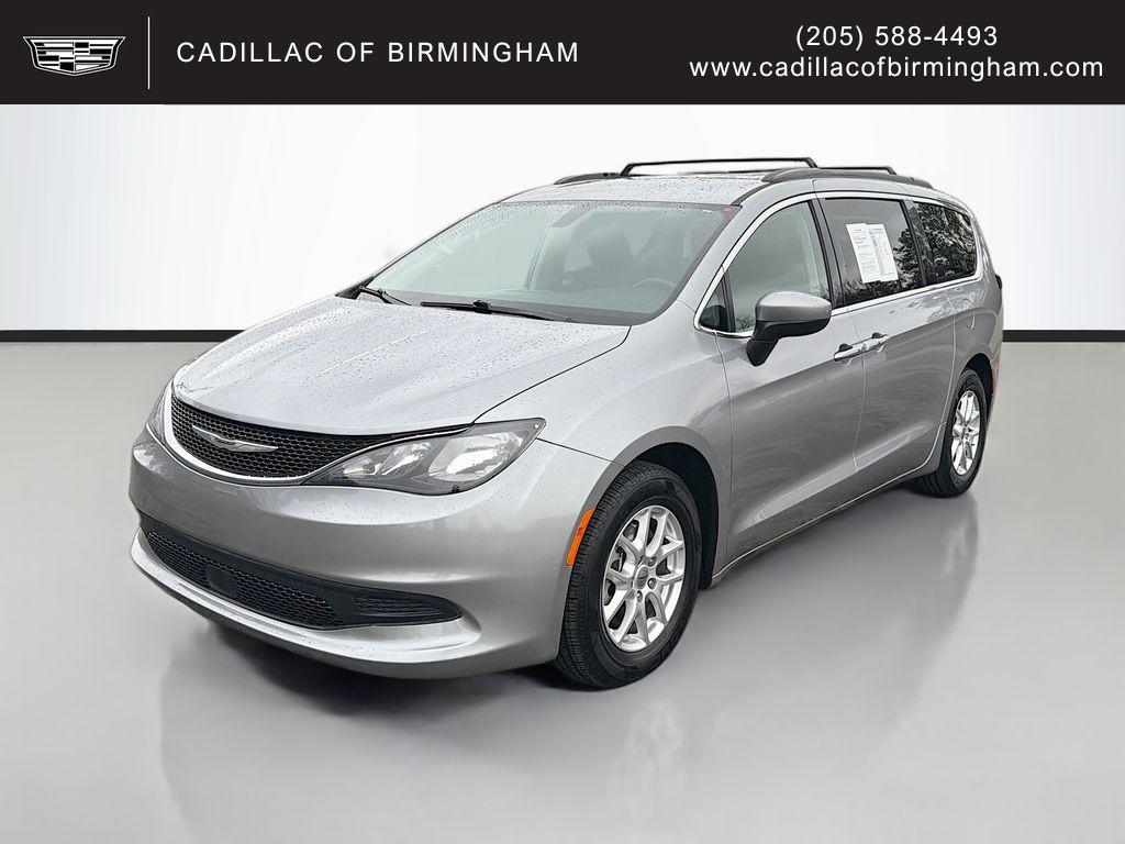 2021 Chrysler Voyager's photo