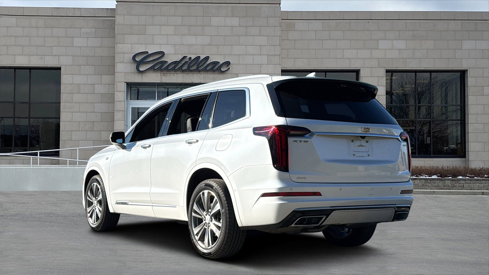 2022 Cadillac XT6 Premium Luxury photo 3