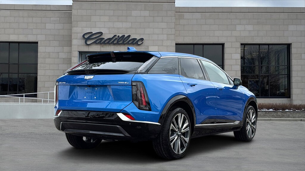 New 2026 CADILLAC OPTIQ Premium Luxury SUV