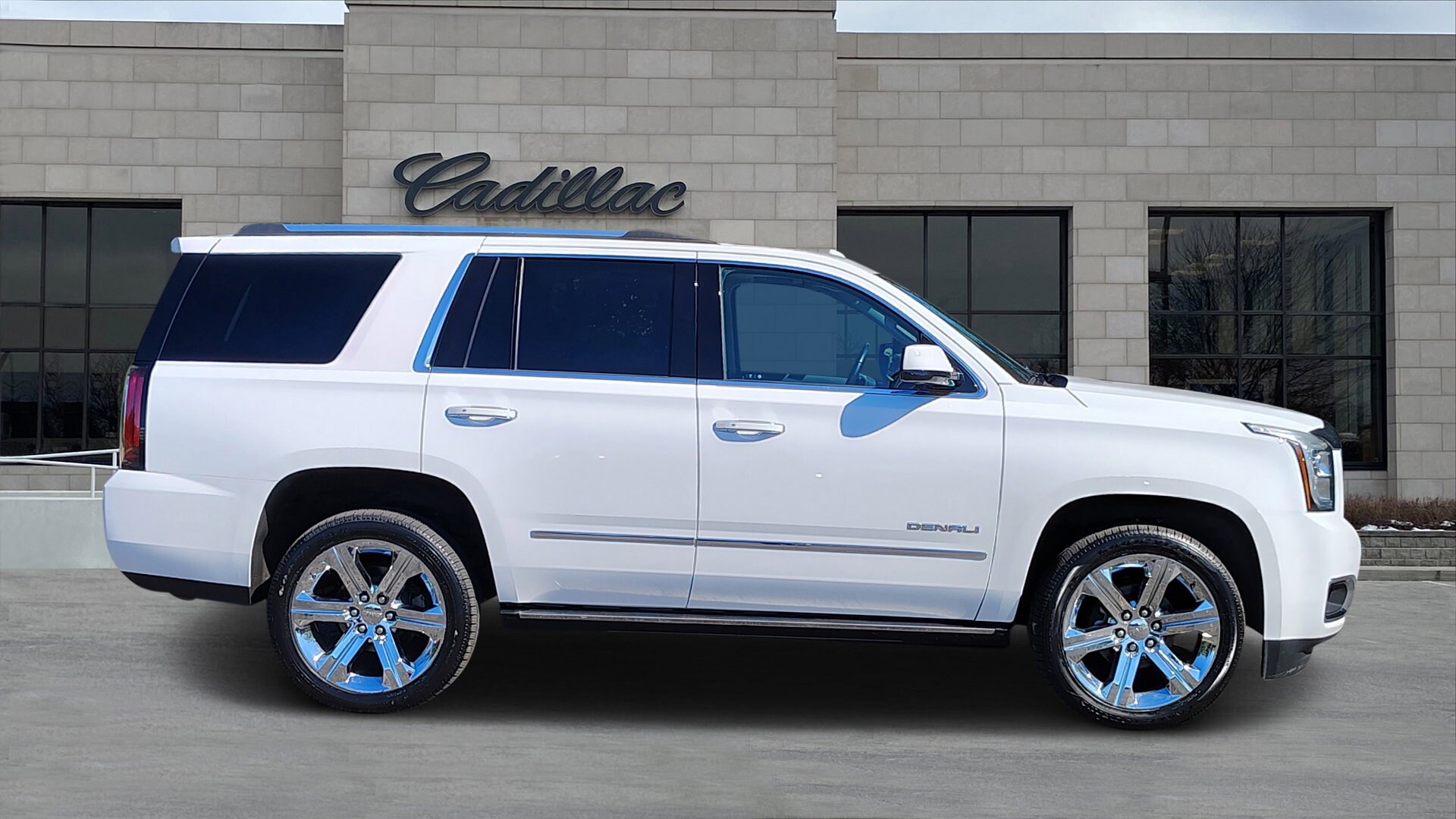 2020 Gmc Yukon Denali photo 2