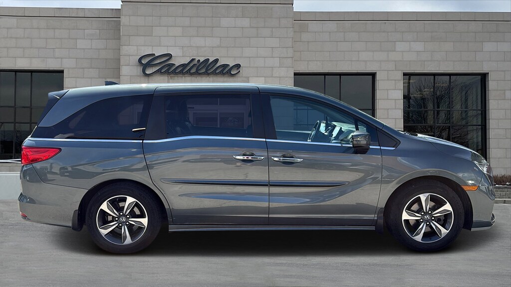Used 2018 Honda Odyssey Touring Van