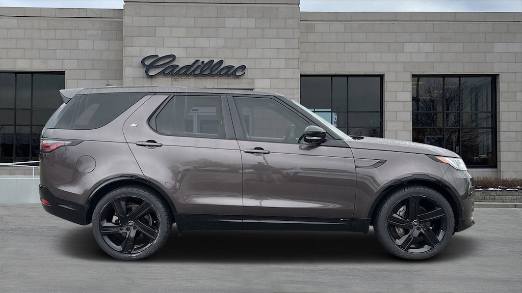 Used 2022 Land Rover Discovery P300 S R-Dynamic SUV