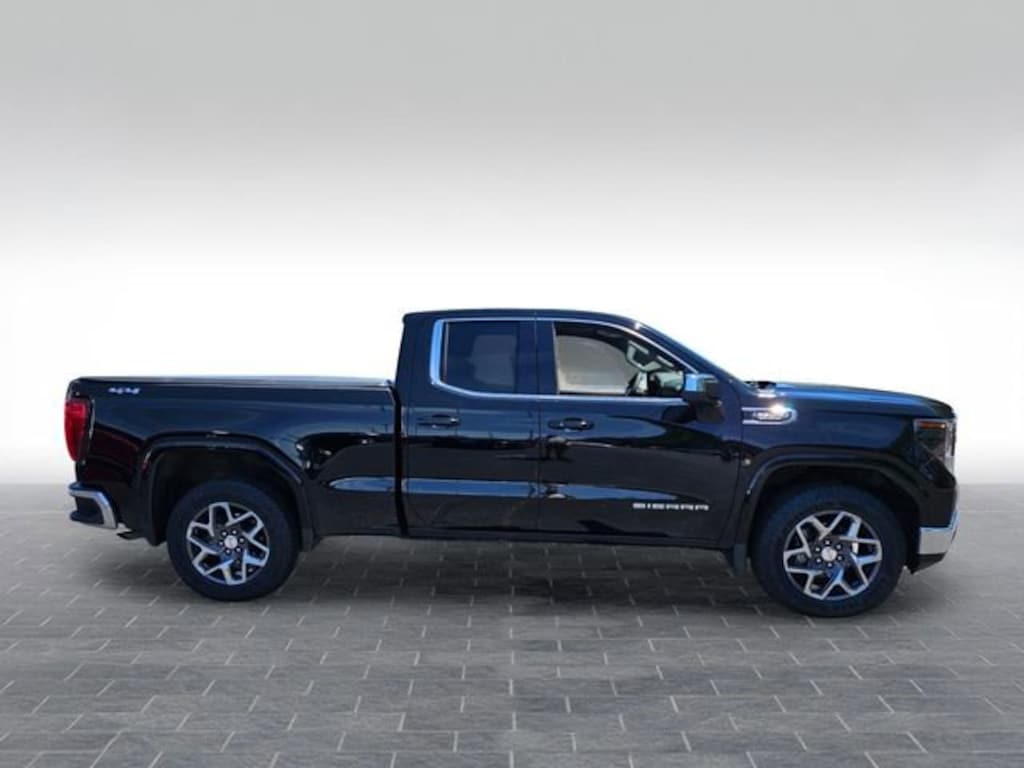 Used 2023 GMC Sierra 1500 SLE Truck