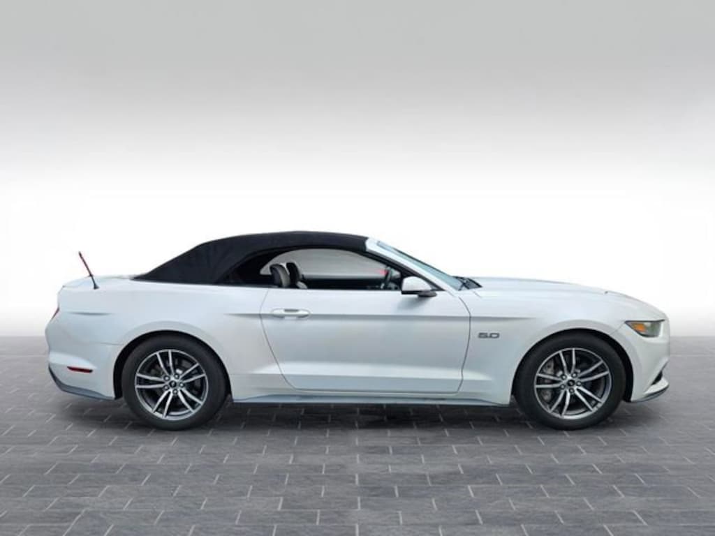 Used 2017 Ford Mustang GT Premium