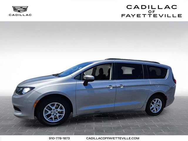 2021 Chrysler Voyager LXI's photo