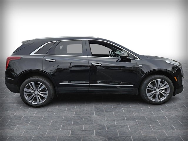 2025 Cadillac XT5 Premium Luxury photo 3