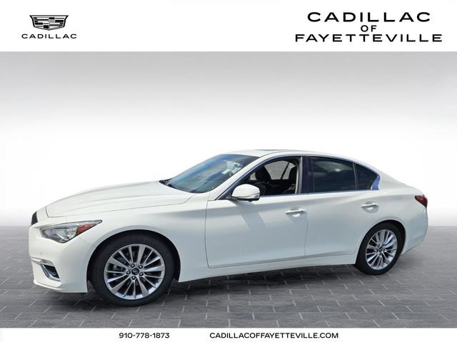 2021 INFINITI Q50 LUXE