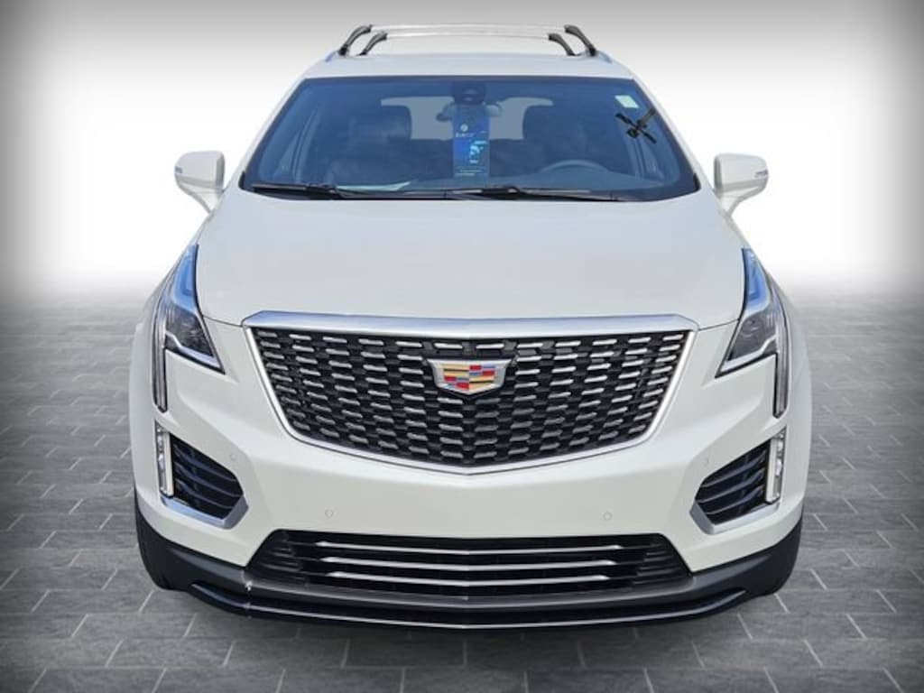 New 2026 CADILLAC XT5 Luxury SUV