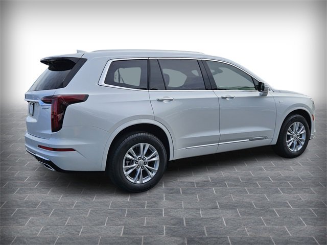 2025 Cadillac XT6 Luxury photo 4