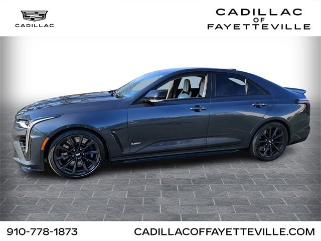 2022 Cadillac CT4 V-Series Blackwing's photo