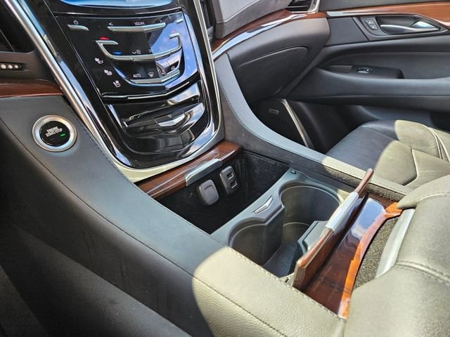 2019 Cadillac Escalade Luxury - Photo 23