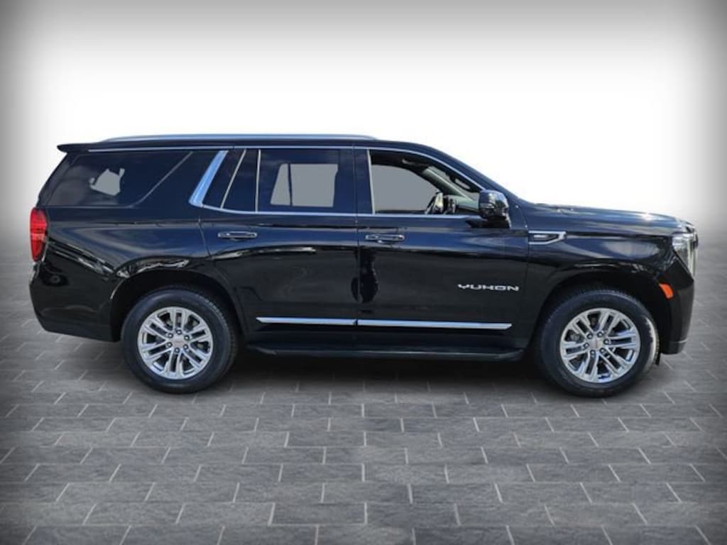 Used 2023 GMC Yukon SLT SUV