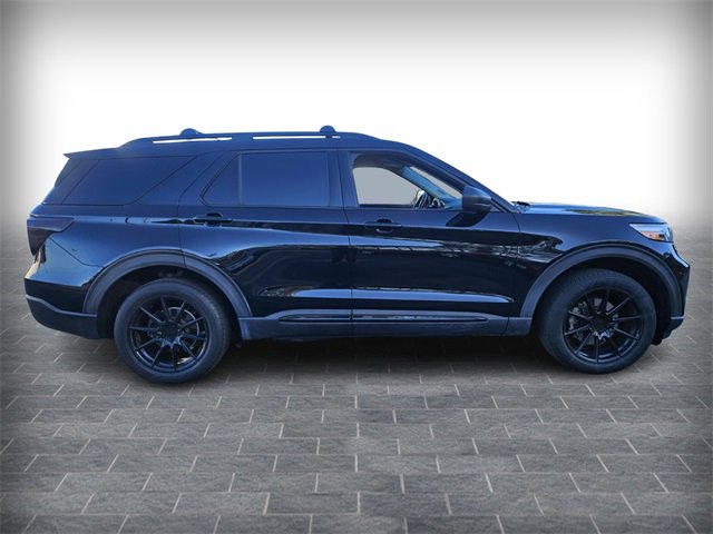 2020 Ford Explorer XLT photo 2