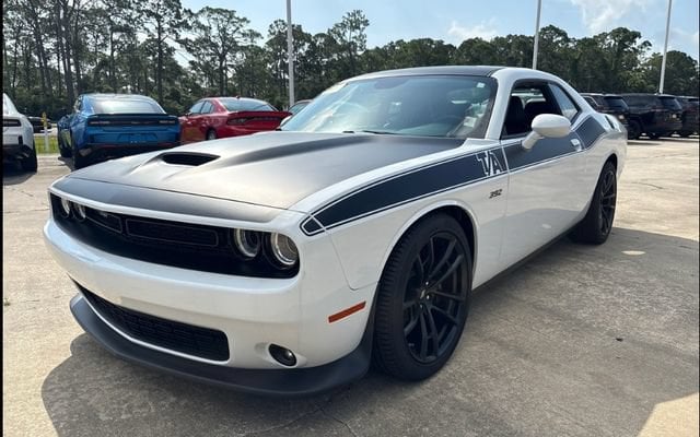 2023 Dodge Challenger R/T Scat Pack's photo