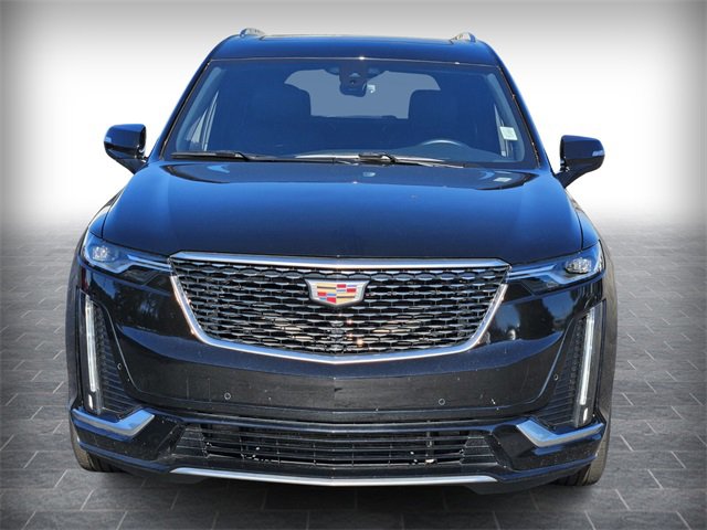 2025 Cadillac XT6 Premium Luxury photo 2