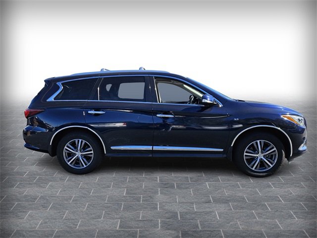 2020 Infiniti QX60 Luxe photo 4