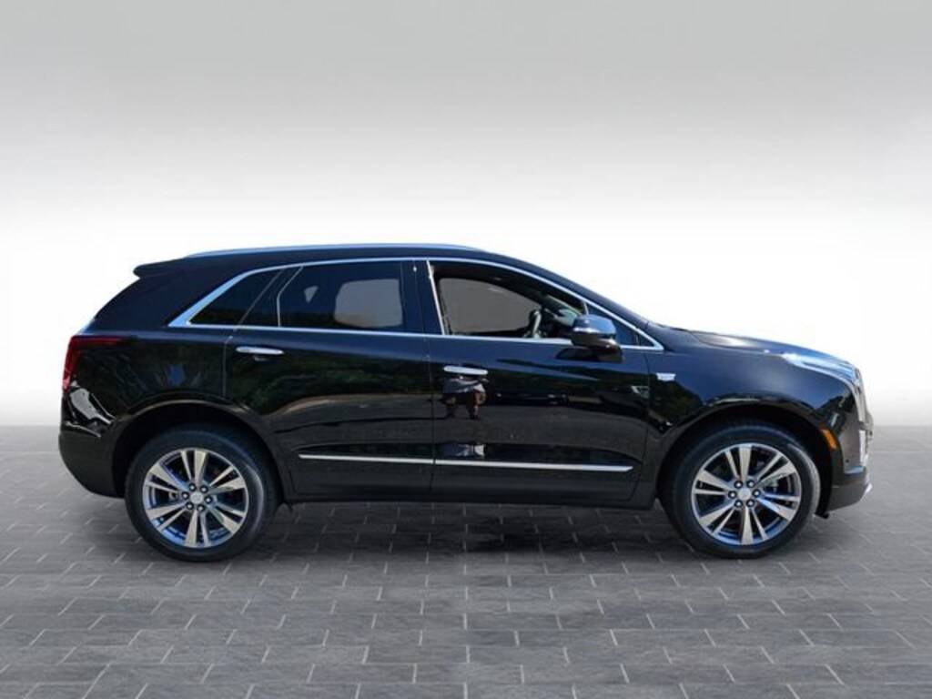 New 2026 CADILLAC XT5 Premium Luxury SUV