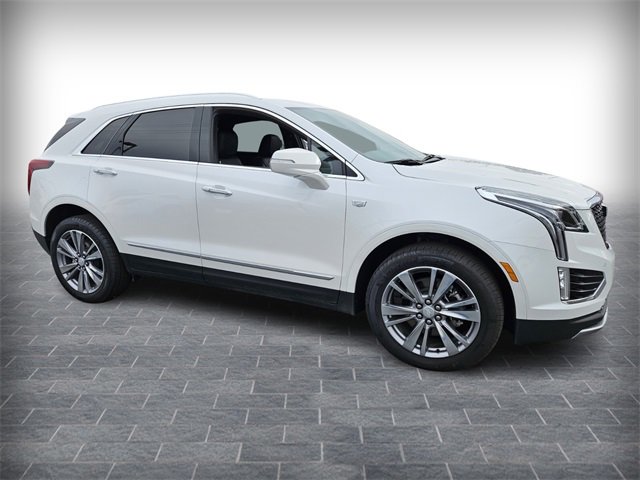 2025 Cadillac XT5 Premium Luxury photo 2
