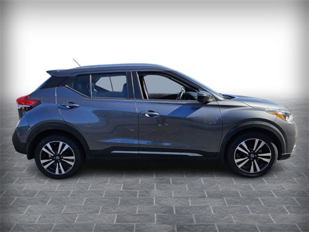 Used 2019 Nissan Kicks SR