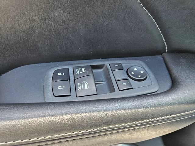 2023 Dodge Challenger R/T - Photo 31