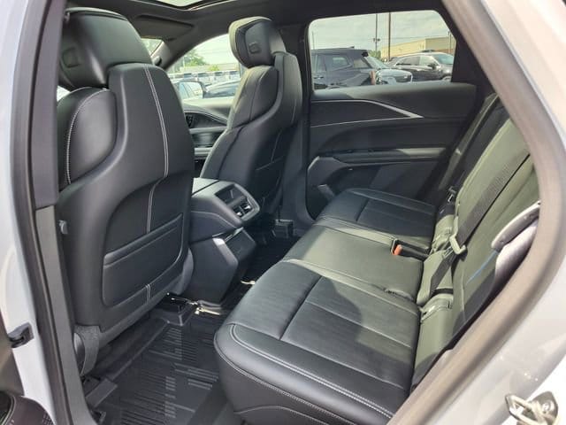 2025 Cadillac LYRIQ Sport 1 - Photo 13