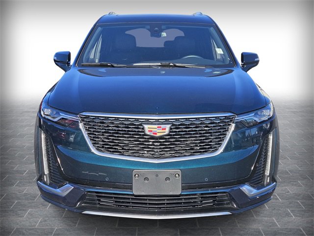 2025 Cadillac XT6 Premium Luxury photo 2