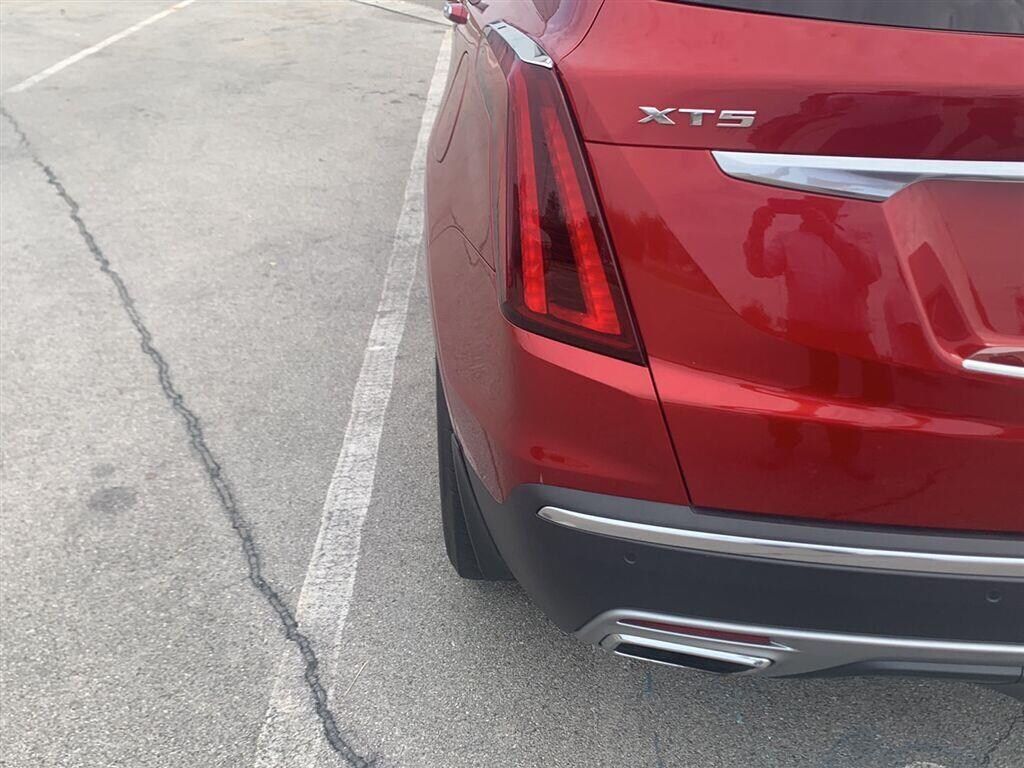 Used 2022 Cadillac XT5 FWD Premium Luxury SUV