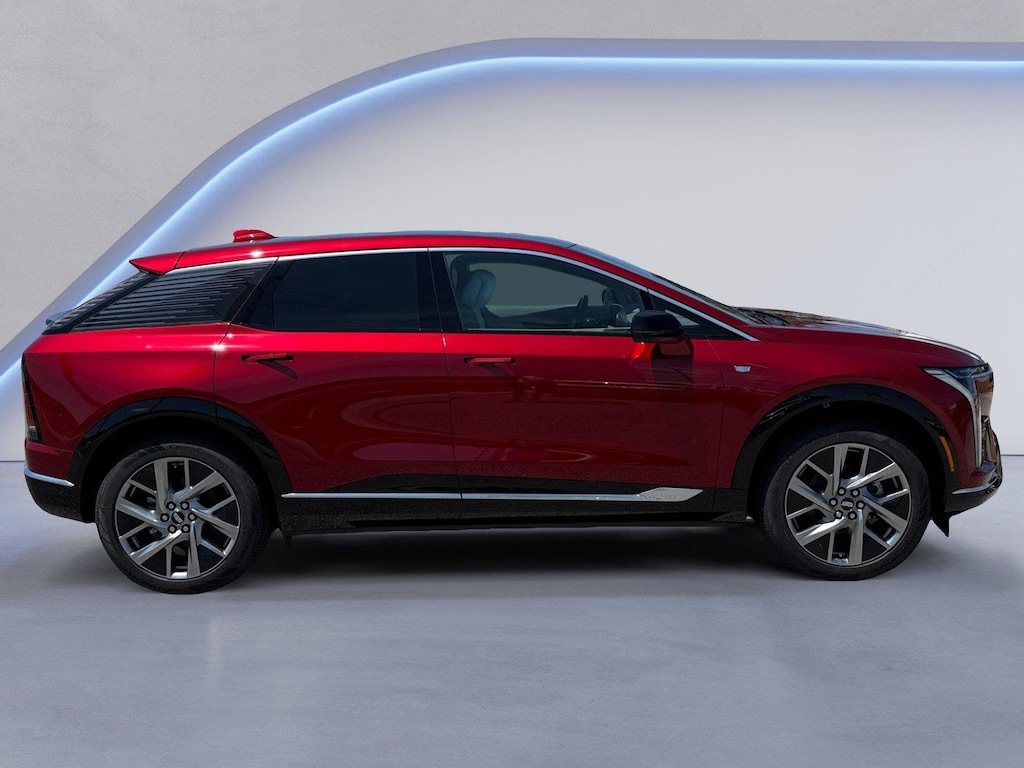 New 2027 CADILLAC OPTIQ Luxury SUV