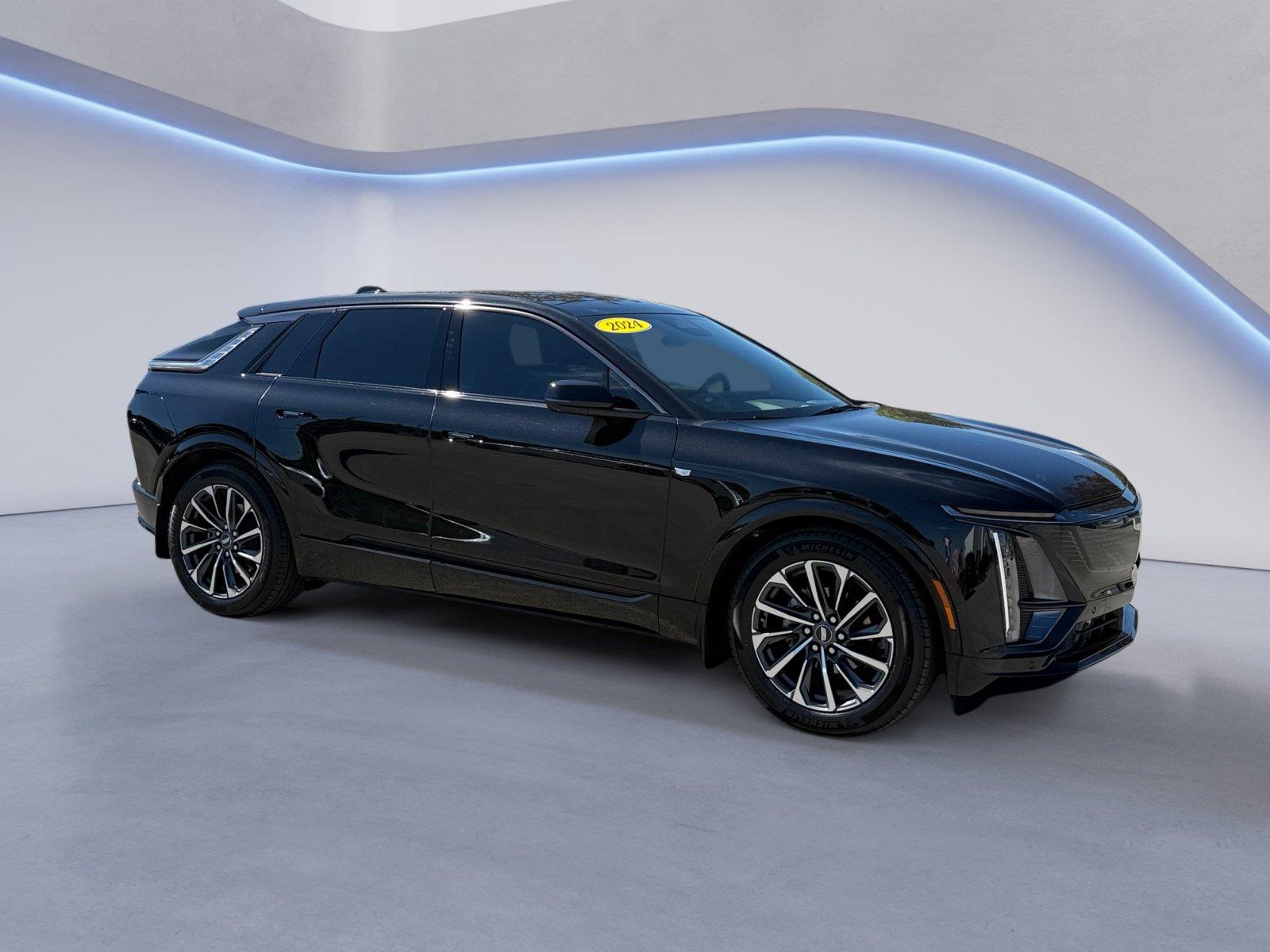 2024 Cadillac LYRIQ Sport 2