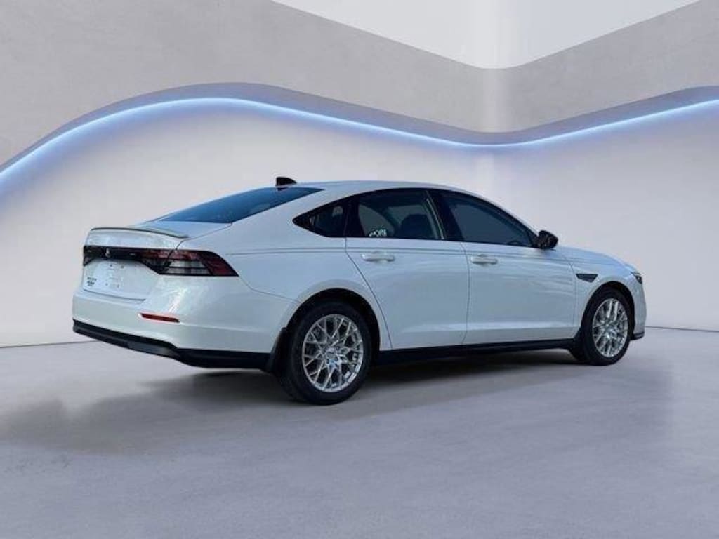 Used 2025 Honda Accord SE Sedan