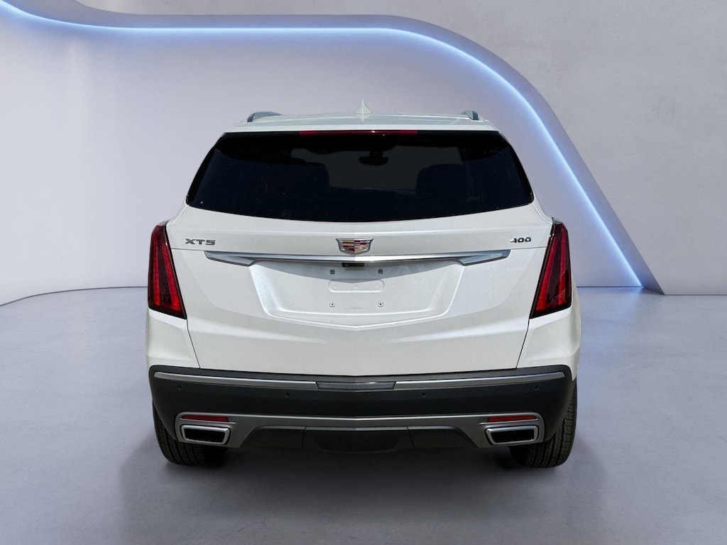 New 2026 CADILLAC XT5 Premium Luxury SUV