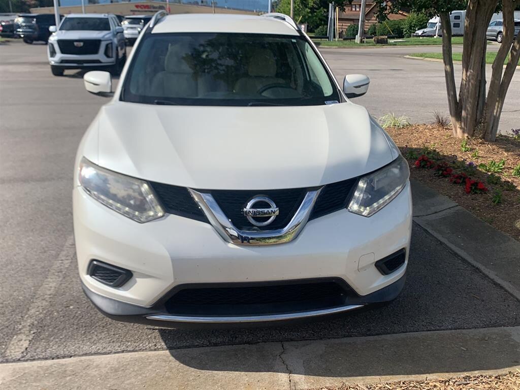 Used 2016 Nissan Rogue SV